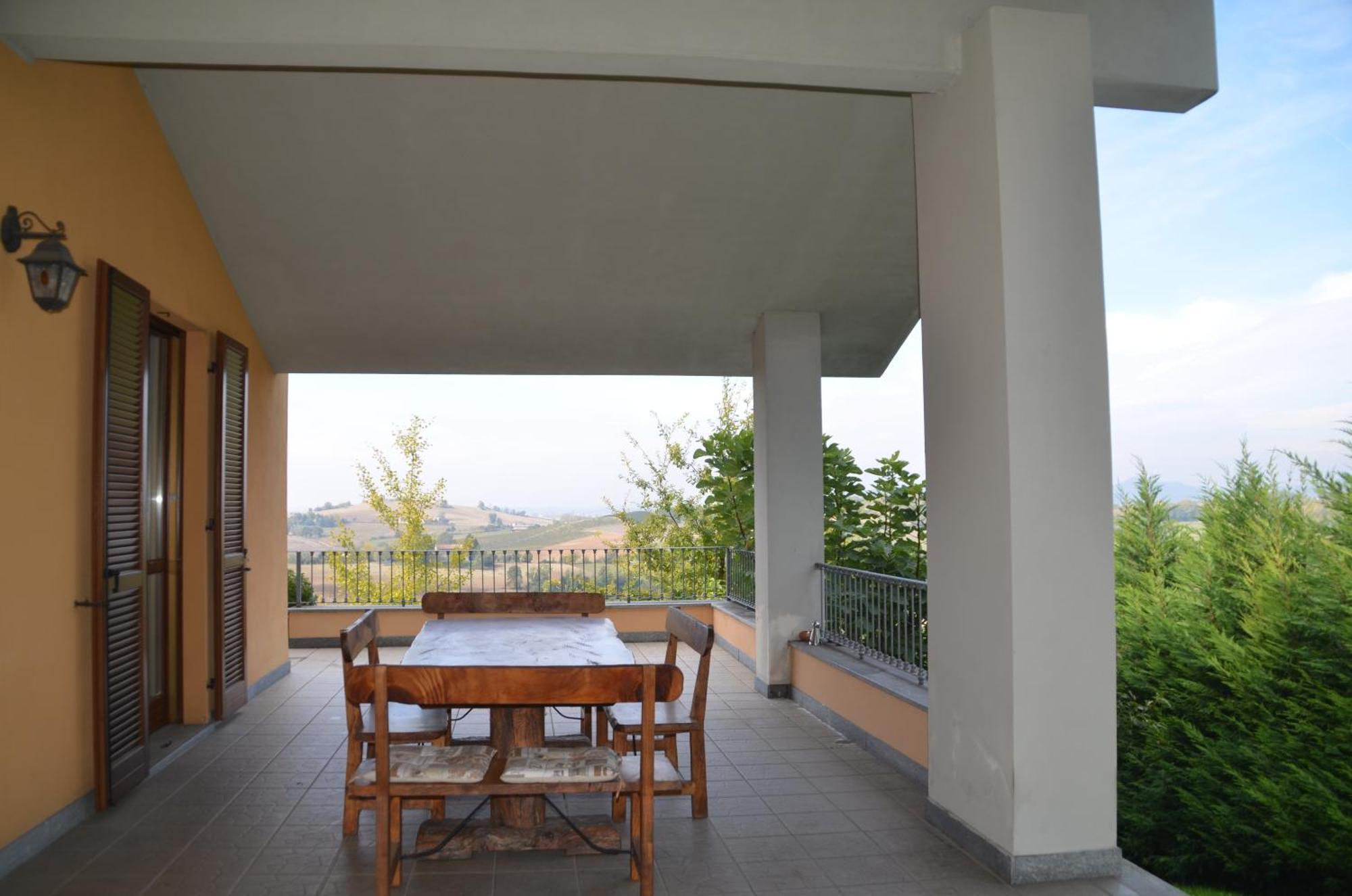 Villa Patrizia มอนกาลโว ภายนอก รูปภาพ